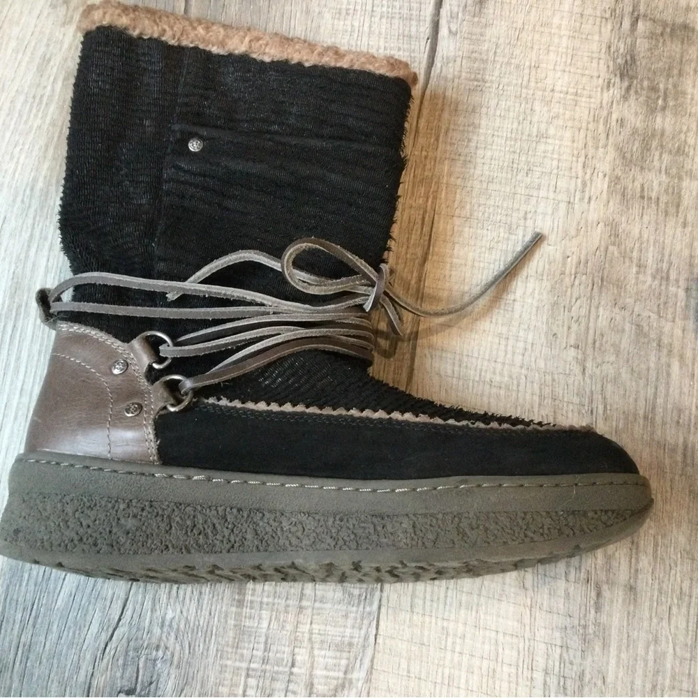 OTBT Leather Slope Boot - Picture 7 of 11